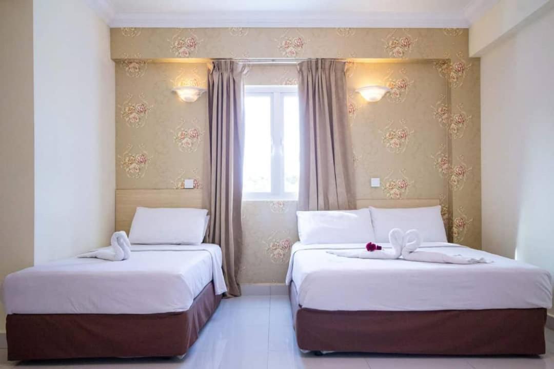 Hotel Sea Princess เตลุกบาฮัง ภายนอก รูปภาพ