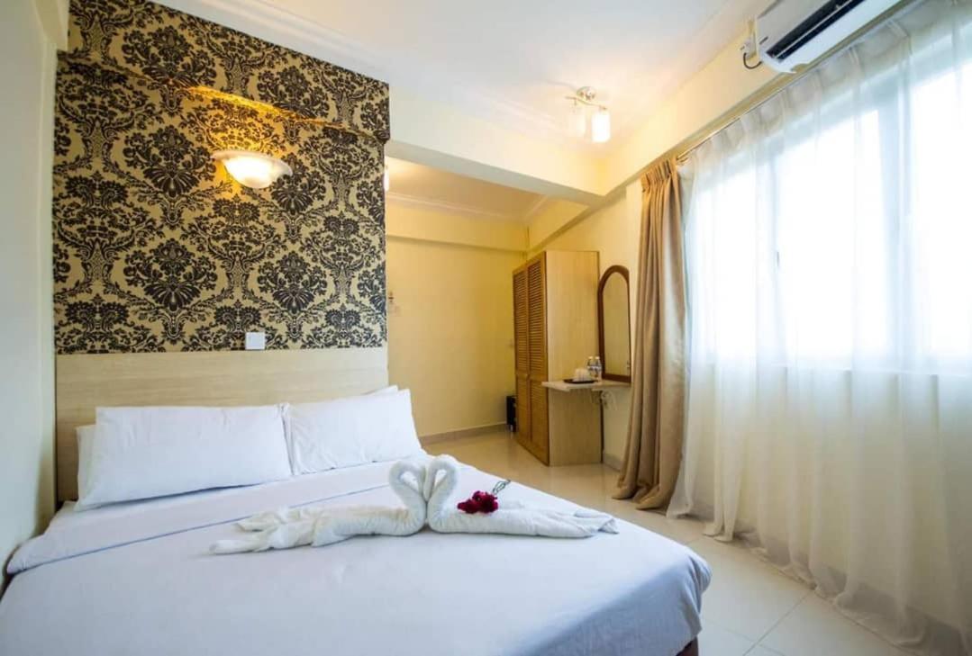 Hotel Sea Princess เตลุกบาฮัง ภายนอก รูปภาพ